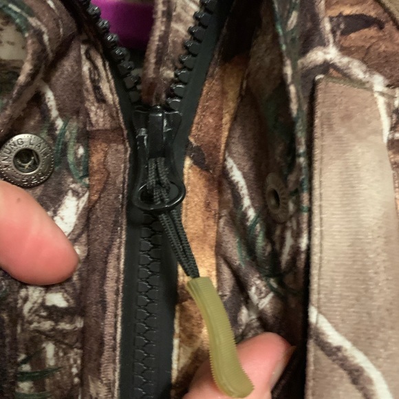 Cabelas OutfitHer Camo Hooded jacket - Picture 5 of 11
